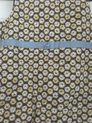 Rachel Riley girls brown sleeveless quilted white yellow floral, blue grosgrain - Picture 3 of 4
