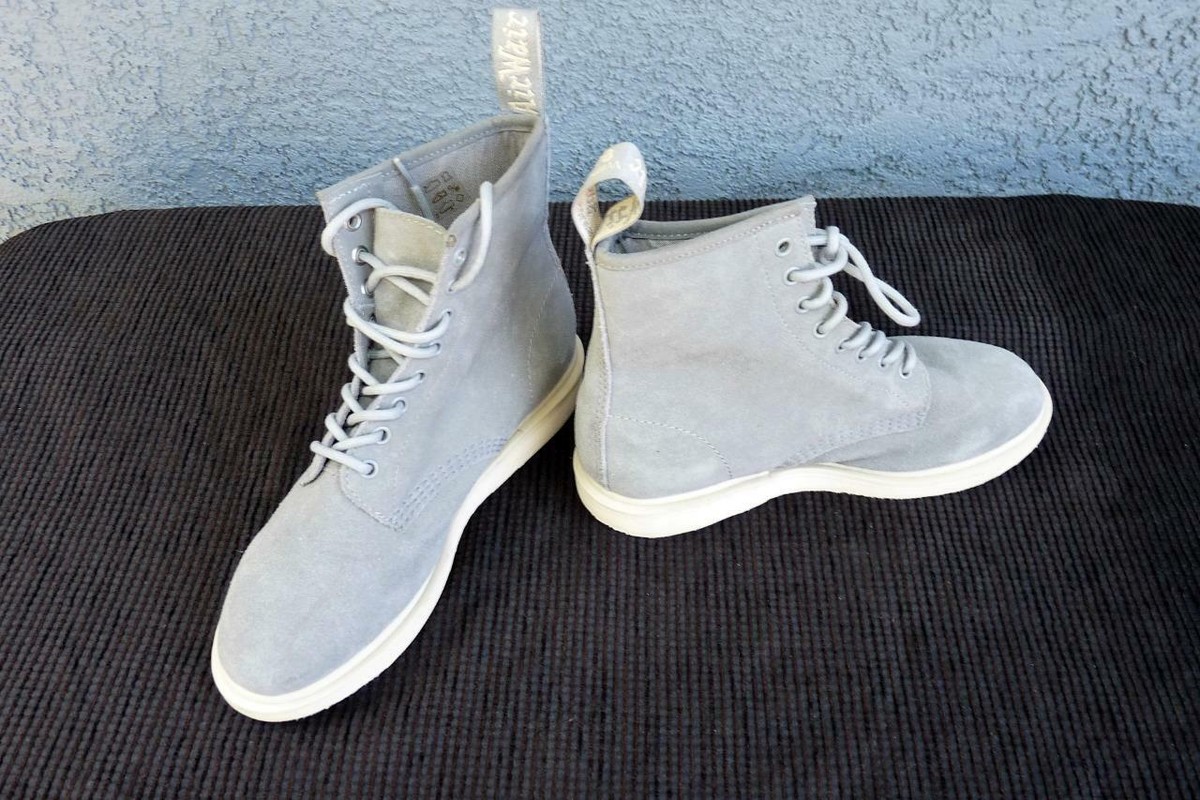 DR MARTENS GRAY SUEDE BOOTS 8 EYE LACE UP AIRWAIR COMFORT  display picture 1