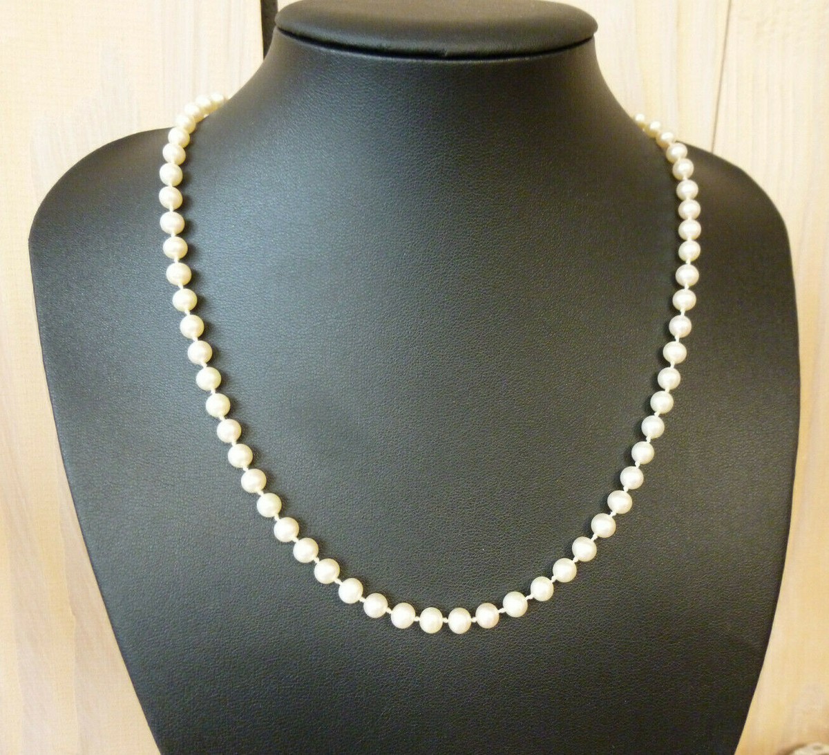Collier Lancôme En Perles De Culture Grenat - Fermoir Or Poinçonné Tête - Occasion