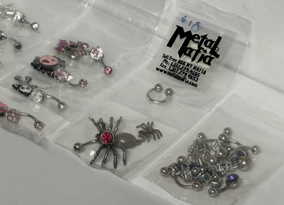 Lote de joyas corporales Metal Mafia  Foto 2 de 3