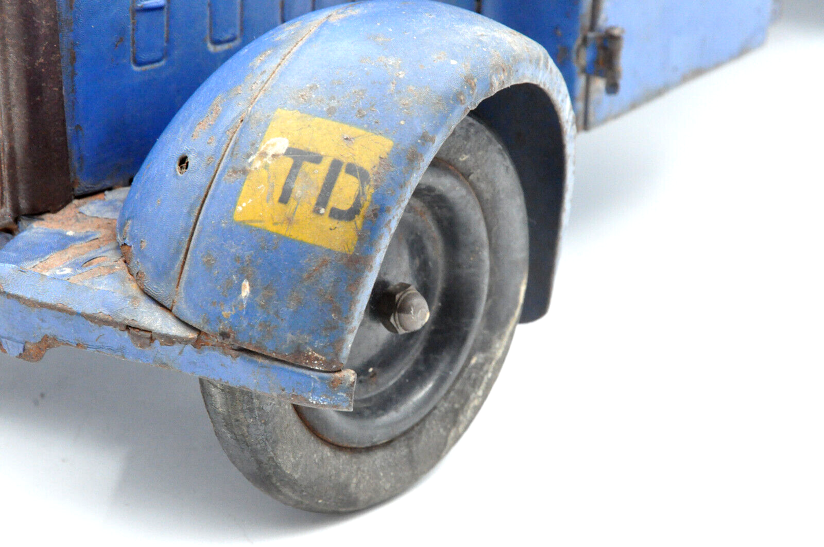 Camion benne plastique Esso ancien jouet vintage sur Gens de Confiance