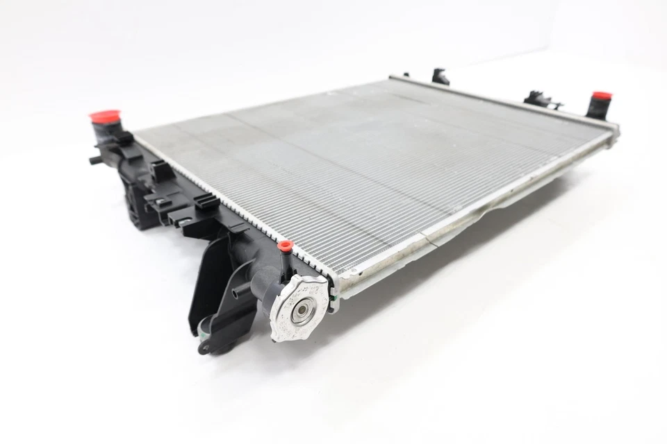 2011 - 2021 RAM 1500 CLASSIC ENGINE COOLANT COOLING RADIATOR OEM 68447196AB - Image 2 of 4