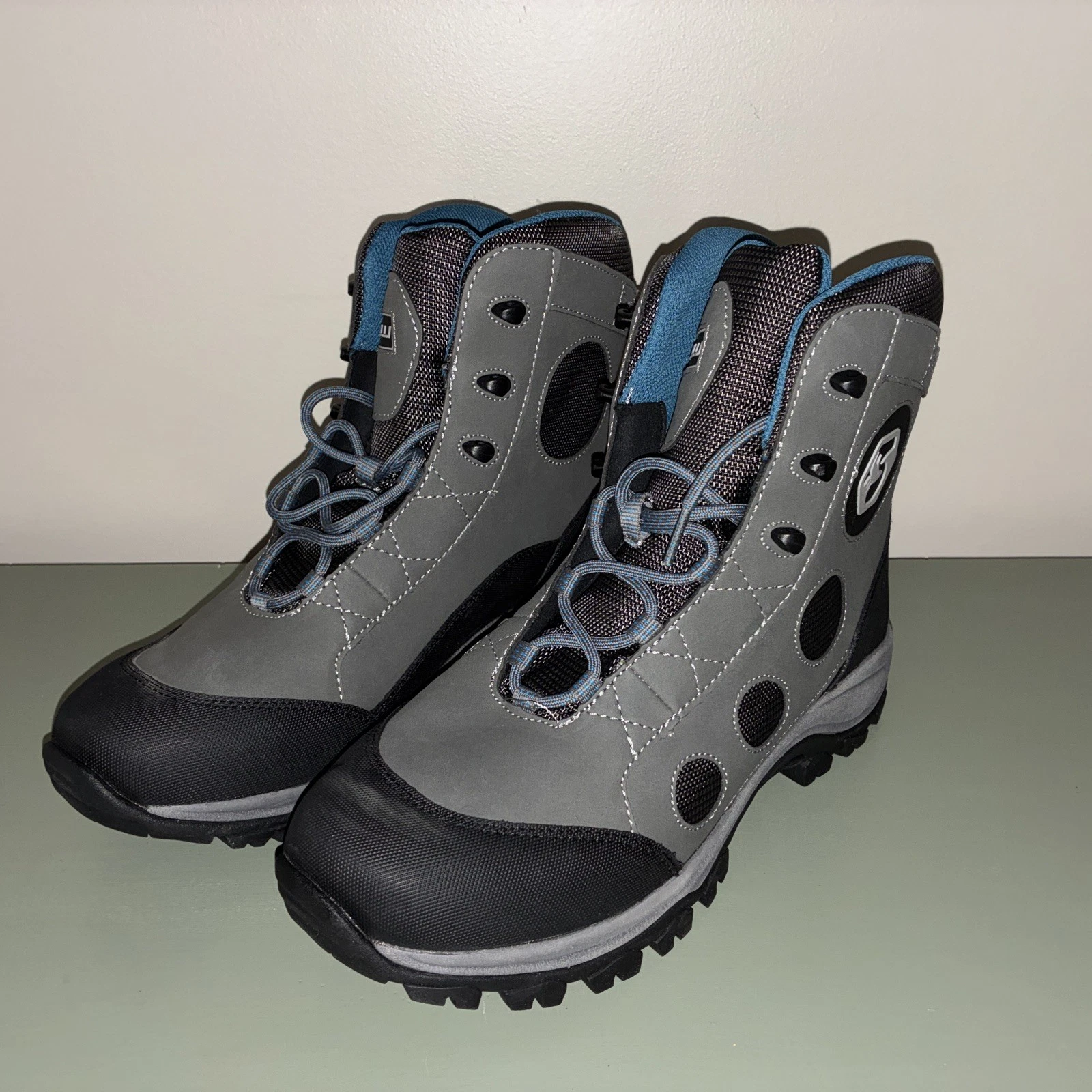 Fohelli Outdoor Gear Fly Fishing Boots Men Rubber Sole Wading Shoes Sz 11
Opens in a new window or t