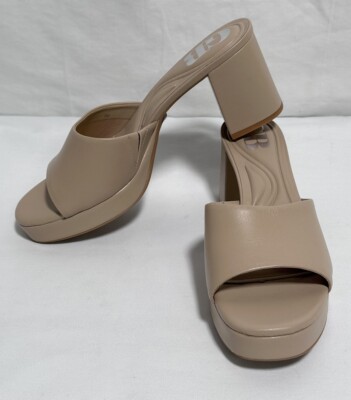 GIANNI BINI GB Sandals Slip On Block Heels 8M Shoes Leather Women Tan Nude Beige
