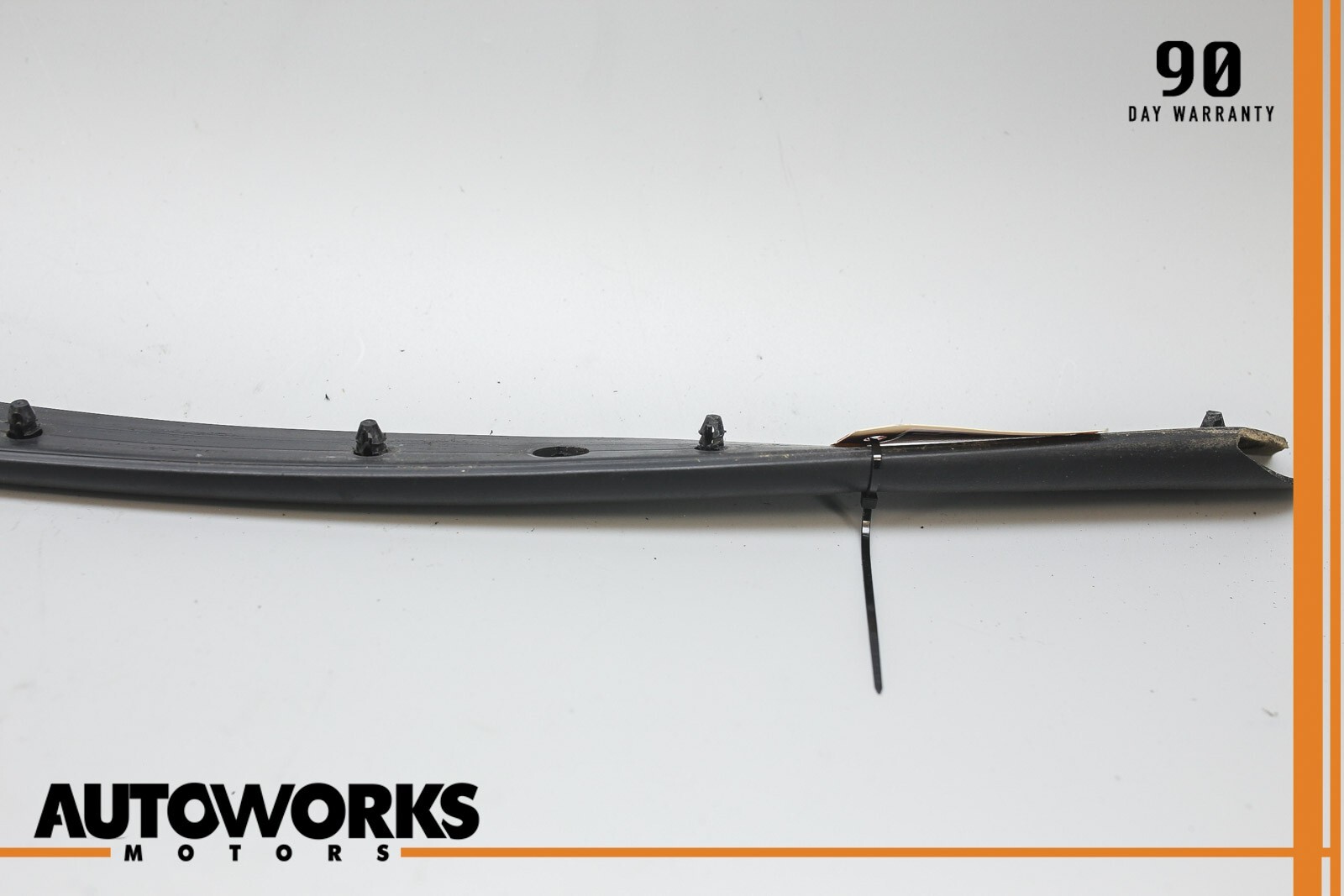 03-12 Maserati Quattroporte M139 Front Hood Bonnet Weather-Strip Rubber Seal OEM