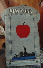 Hand Painted Denim Jacket New York City . George New Size Medium  38 - 40 