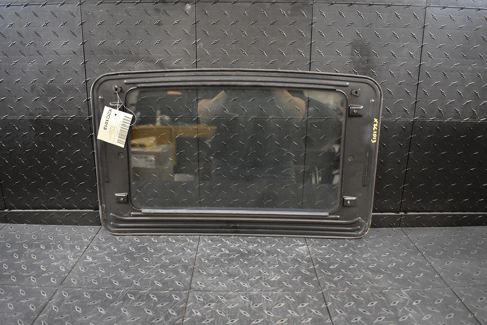 Subaru Legacy Outback 2000-2004 techo corredizo trasero vidrio (solo vidrio) Foto 2 de 2