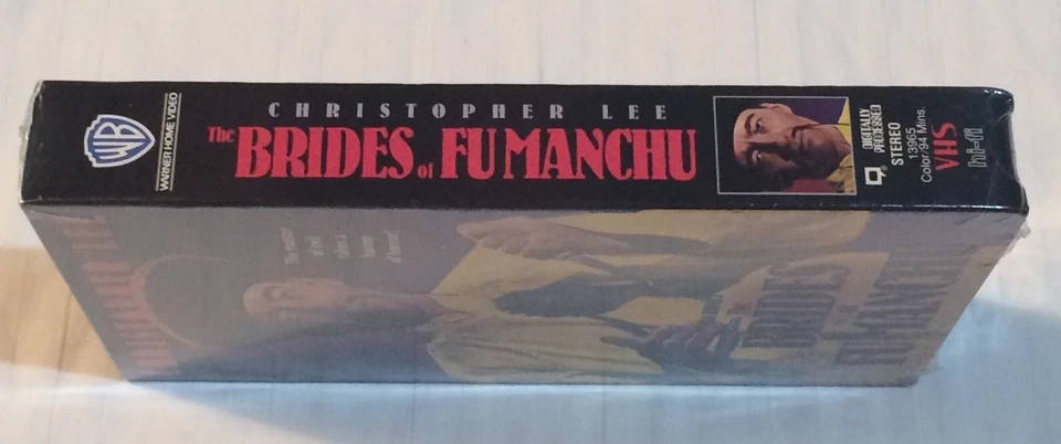 NEW ~ THE BRIDES OF FU MANCHU VHS CHRISTOPHER LEE DOUGLAS WILMER VIDEO CASSETTE Foto 2 de 4
