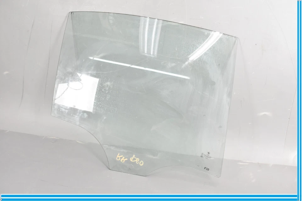 12-18, BMW 328I, Cristal Puerta Trasera Derecha, F30, N.º de parte: 51-35-7-259-820 Foto 3 de 4