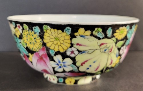 Famille Noir Chinese Soup, Rice, Tea Bowl 4" Black Floral Excellent VTG - Picture 4 of 6