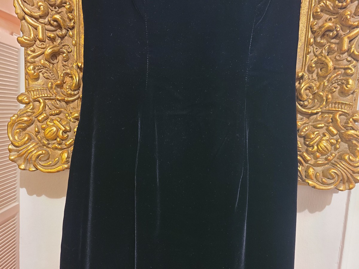 Victor Costa RARE Vintage Black Velvet Sleeveless Long Dress Size 4 USA. View 4