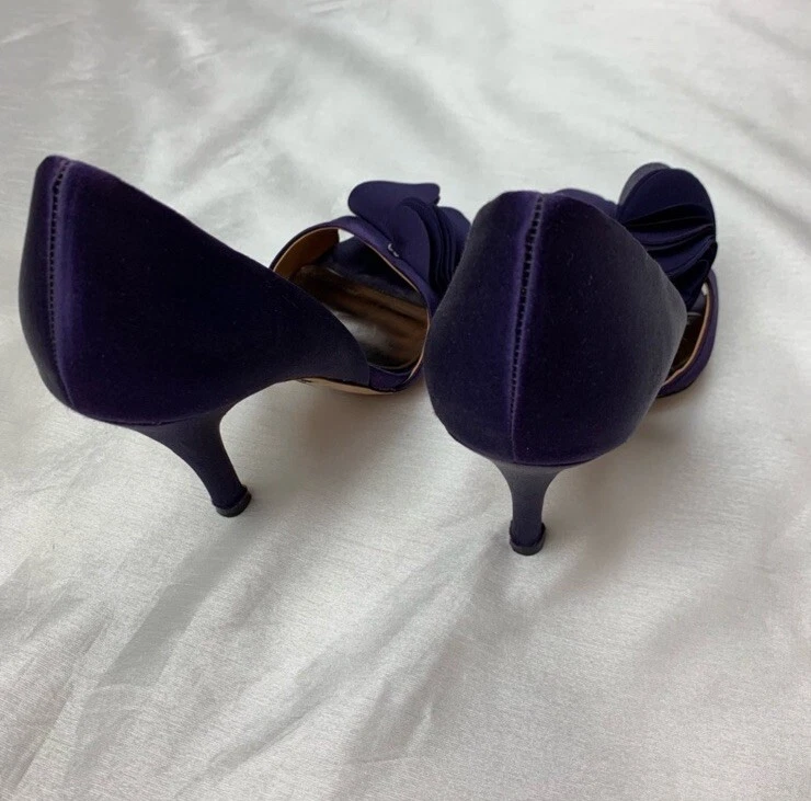Zapatos de salón Badgley Mischka flor púrpura satinado para mujer 6M flor tacones de aguja Foto 3 de 4