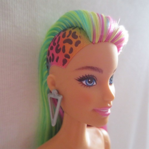 NEW! 2021 Barbie Rainbow Leopard Long Hair Doll ~ Color Change ~ Nude - Picture 2 of 7
