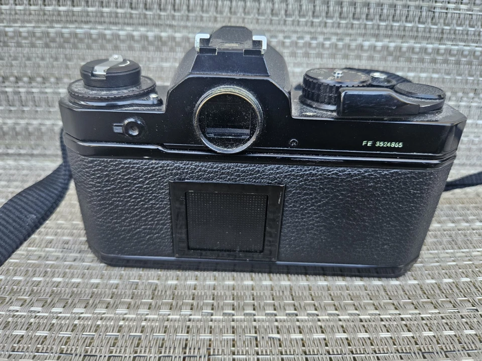 Nikon FE Black SLR with Nikkor 50mm f/1.8 AI Lens Not Tested - Image 3 of 4