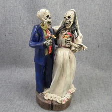 Day Of The Dead Skeleton Wedding Couple Figurines Paper Mache Goth 6-1/2" x 3"