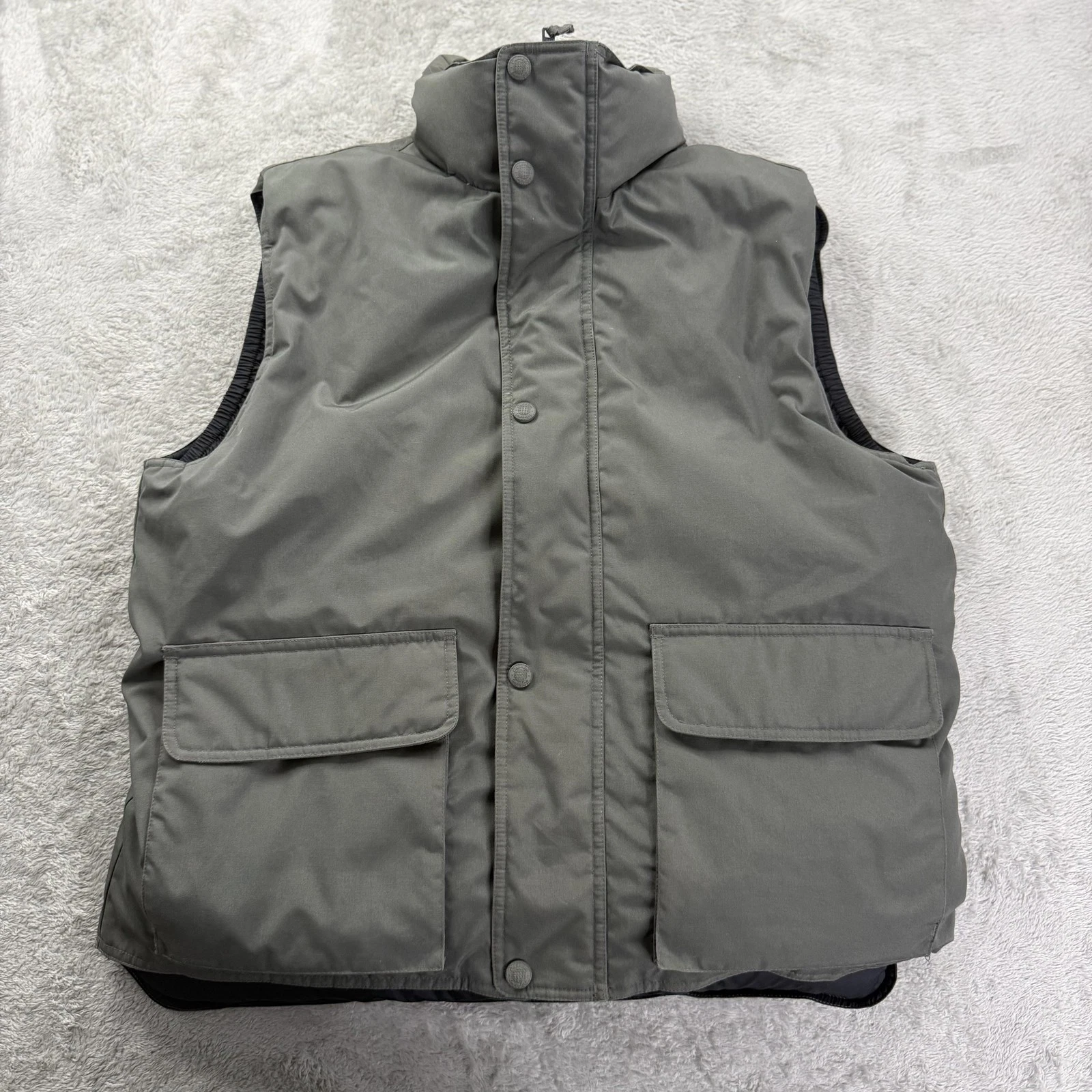Cabelas Vest Mens LT Gray Goose Down Puffer Hunting Gorpcore Rugged Outdoor