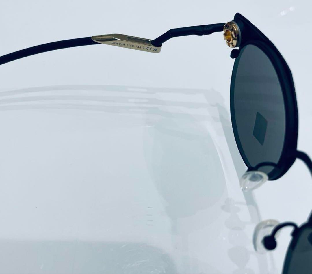 Limited Signature Model Oakley Sunglasses Deadbolt Kylian Mbappé