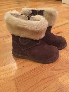 clarks snow boots toddler