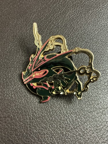 Pokémon Shiny Mega Rayquaza Collectors Pin 2015