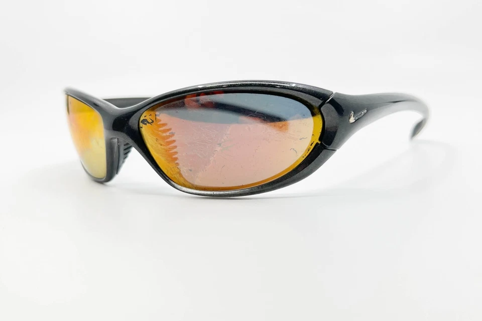 Nike VINTAGE 80Sunglasses EV0 Hombres Negro Envoltura 58mm 18913 Foto 2 de 4