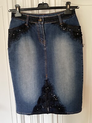 Jeansrock Baumwolle Denim mit besonderen Details, Frontschlitz.