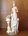 Lladro Figurine #5377 A Touch Of Class - Local Pick-Up — photo 4