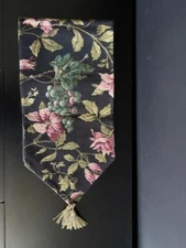 12 x 70" LONG JACQUARD TABLE RUNNER IN GRAPE/FLORAL DESIGN WITH TASSEL