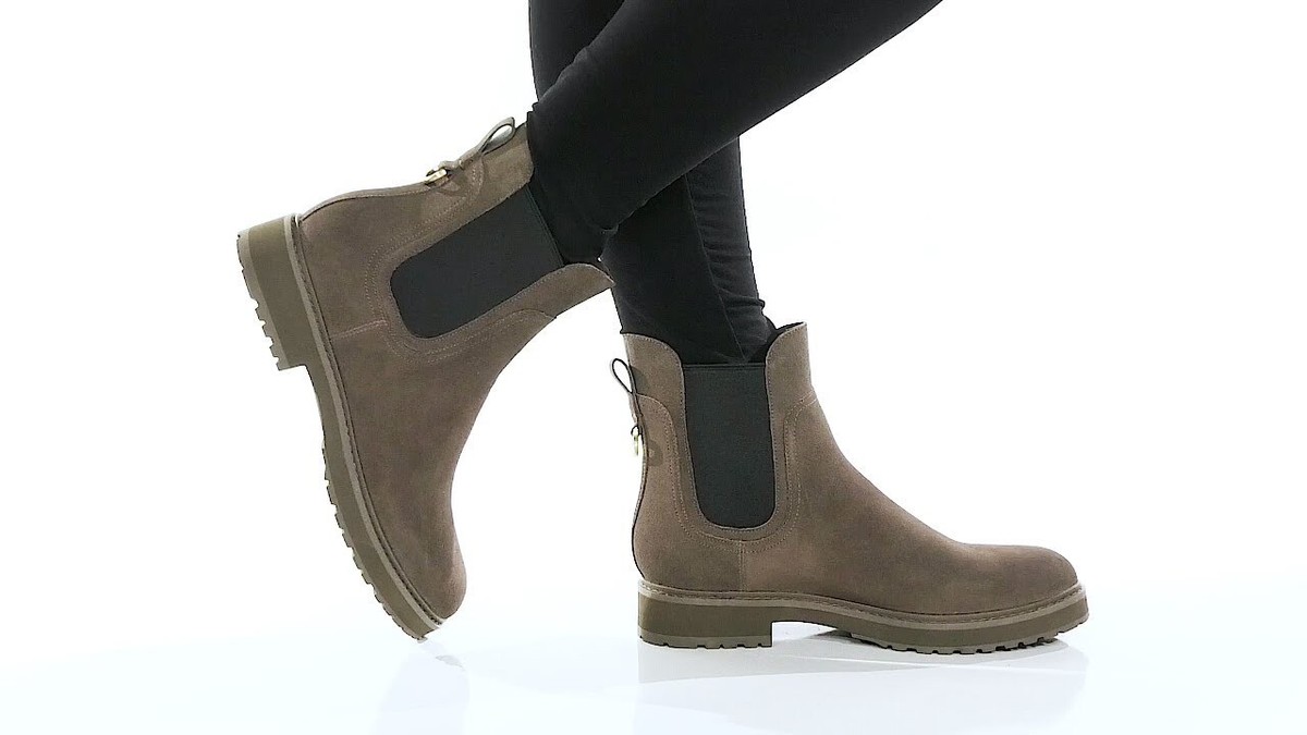 [COLE HAAN]★韓国人気★GREENWICH CHELSEA BOOTIES WP Amazon.com | COLE HAAN Women's Greenwich Chelsea Bootie Boot