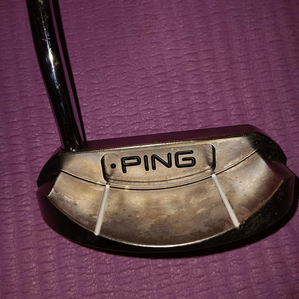 Ping Redwood Piper S Black  Dot  Putter 35in Right-handed Steel Shaft.  - Image 2 of 4