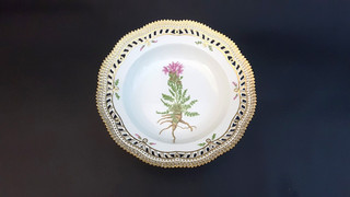 Beautiful 1964 Royal Copenhagen Flora Danica Pedicularis Silvatica Bowl 20/3547