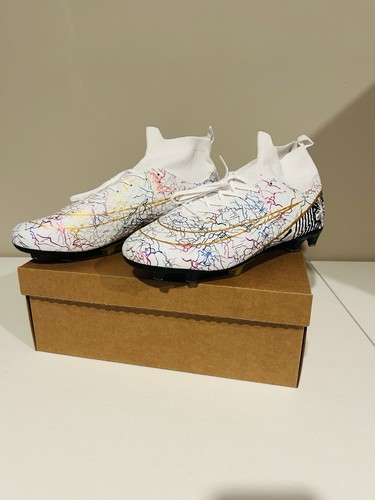 Men's Cleats-High-Top Athletic Football  Or Soccer Shoes- Size 8.5 - Picture 1 of 5