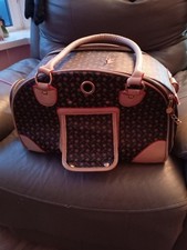 Luxury Portable Pet Carrier For Cats & Small Dogs. Let Them Travel In Style! VGC