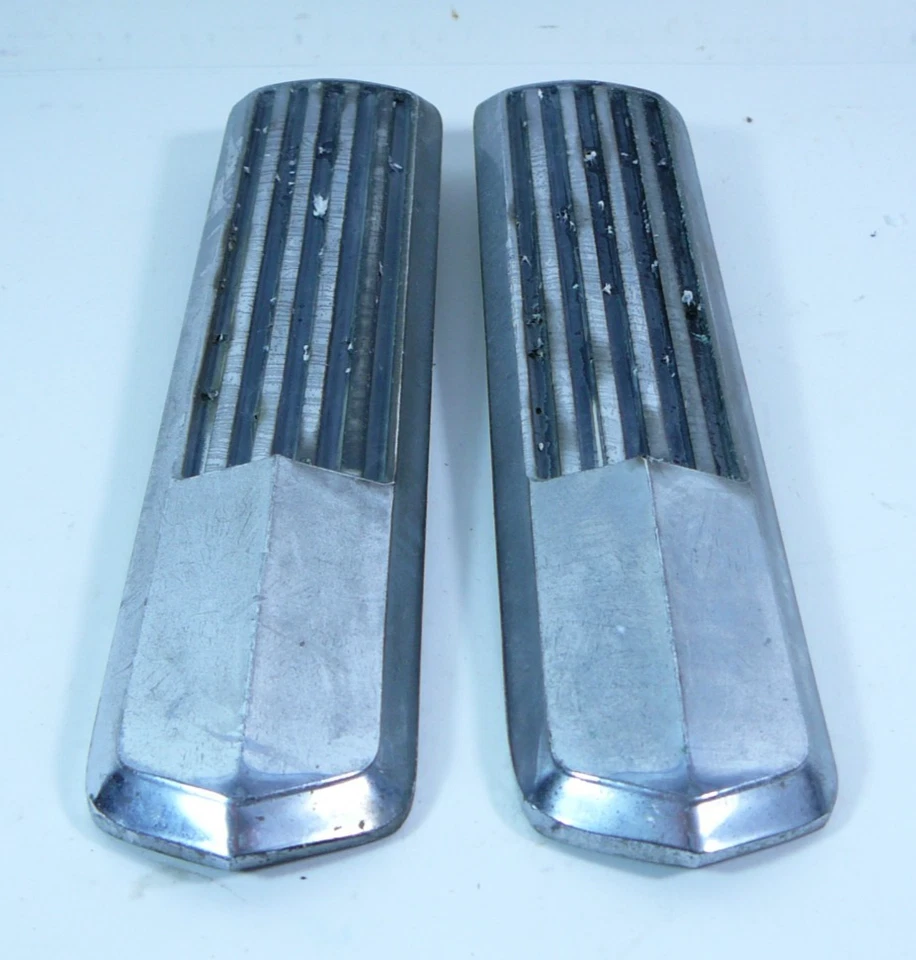 Pontiac Bonneville Star Chief 1959 cuarto trasero juego de 2 molduras OEM 4760658 Foto 3 de 4