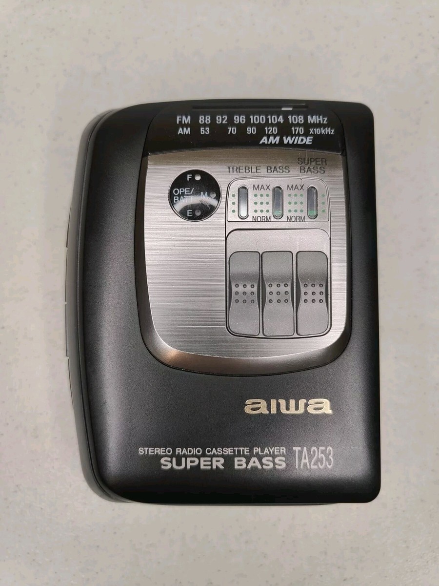 TESTED Aiwa HS-TA253 AM/FM Radio Cassette Player Portable