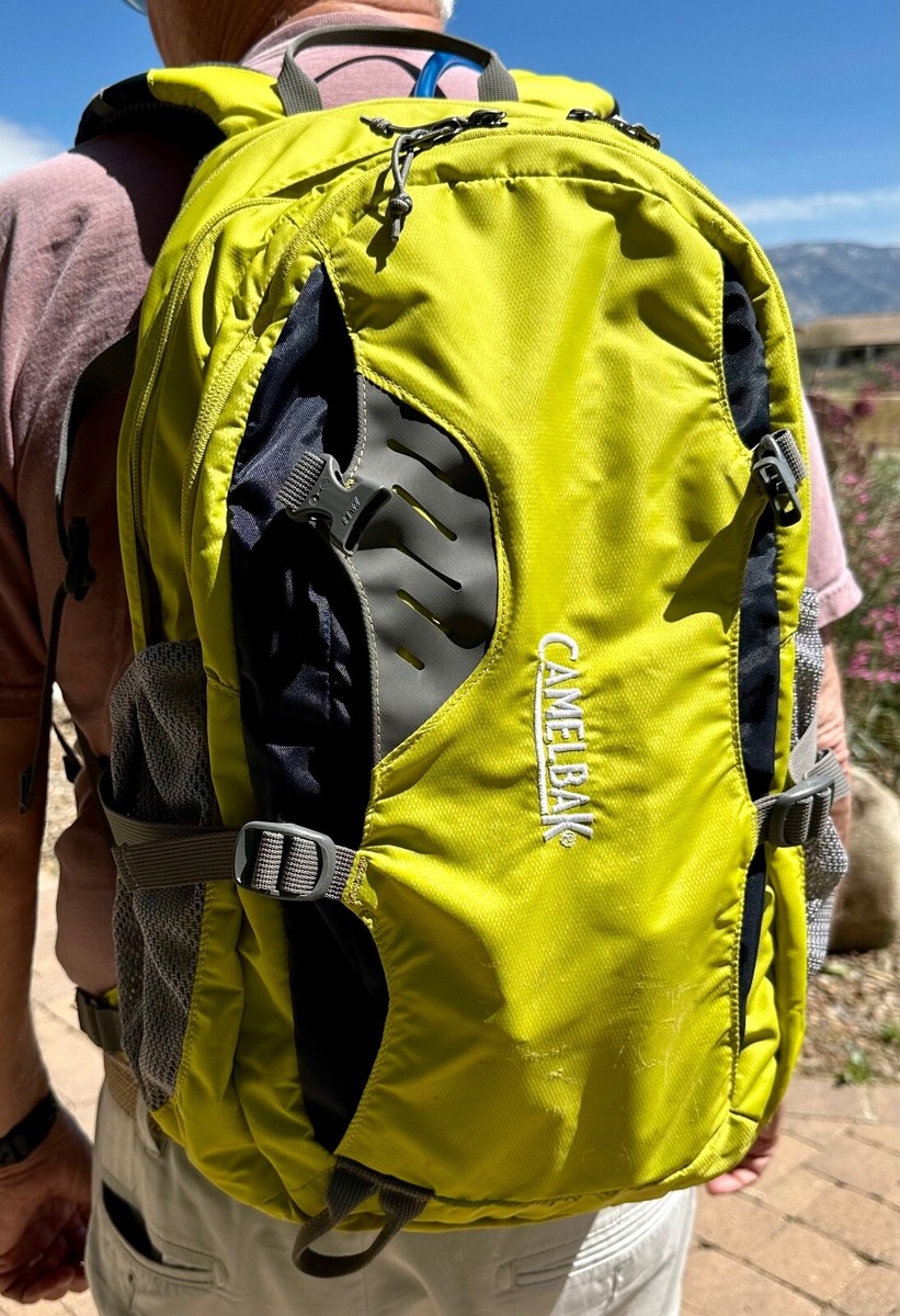 CamelBak hikers backpack, used twice holds 100 ounces water