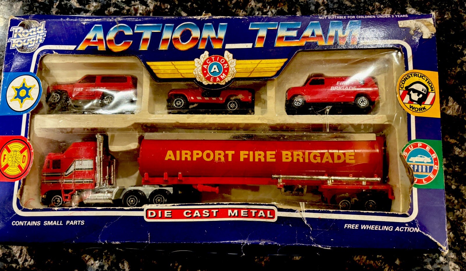 Vtg RARE Yatming Road Tough Action Team Set Airport Fire Truck Brigade Diecast