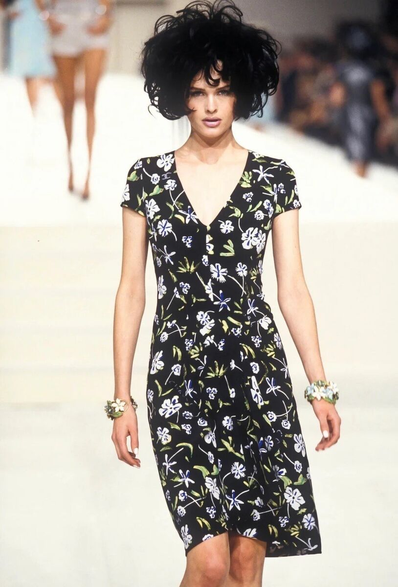 VINTAGE 1997 RARE CHANEL RUNWAY FLOWER SILK DRESS | eBay VINTAGE 1997 RARE CHANEL RUNWAY FLOWER SILK DRESS | eBay