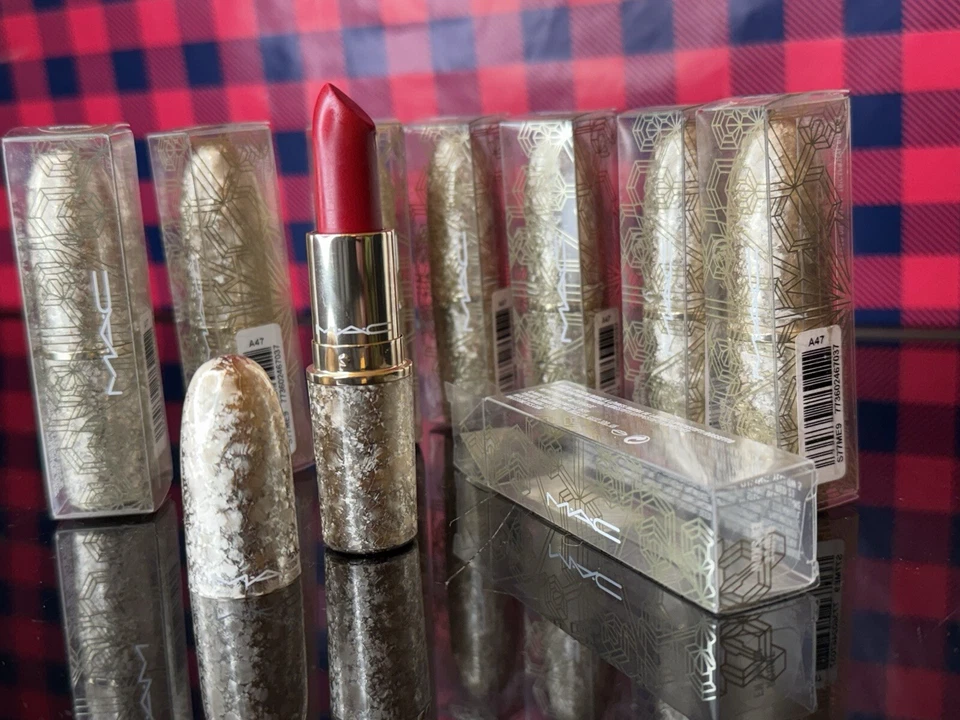 A47 Rouge en Snow MAC LIPSTICK Brand New 100% Authentic S77ME9 - Image 4 of 4