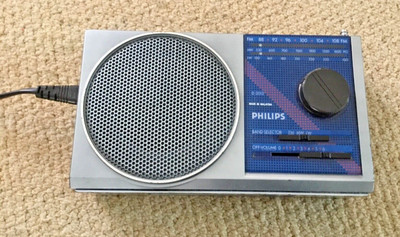 1980er Jahre Philips D2012 3-BAND AKKU NETZE TRAGBARES TRANSISTORRADIO & NETZLEITUNG