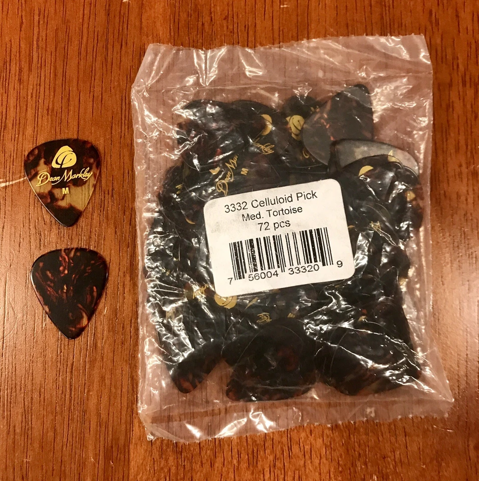 Guitarra Dean Markley 351 Medium Tortuga Celuloide Selecciones Bolsa De 72 Comp To Fender Foto 2 de 2