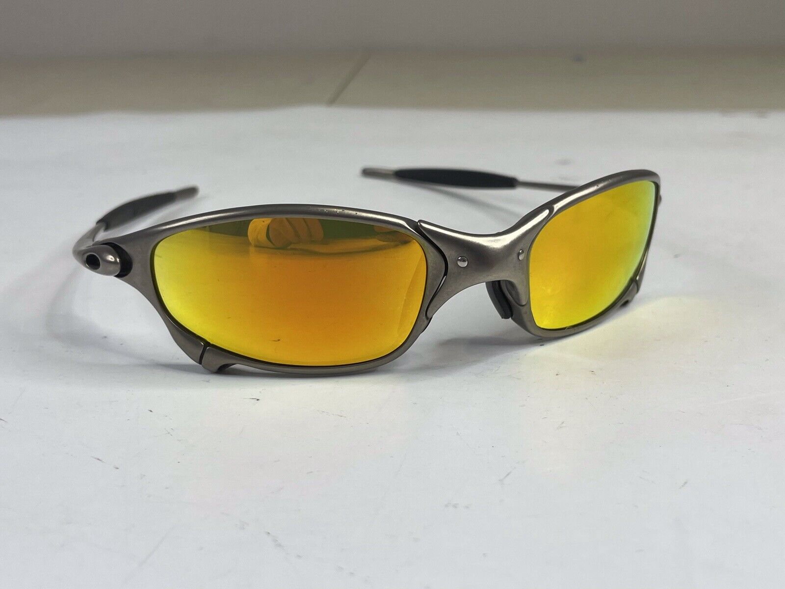 oakley titanium juliet sunglasses