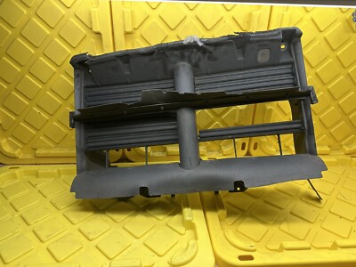 2019  RAM 1500  DS RADIATOR SUPPORT ACTIVE AIR GRILLE SHUTTER MOTOR OEM