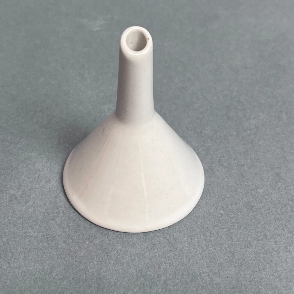 VWR Hirsch Funnel 55 mm Fits 13-15 mm Paper - Image 3 of 4