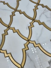 Industry Tile Natural Stone w Gold Trim Waterjet Mosaic ( 5 pc case) 812- 2555