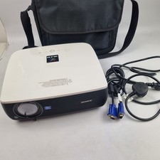 Sony VPL-EX4 Projektor Powers On mit Tasche VGA Kabel ungetestet für Teile Reparatur