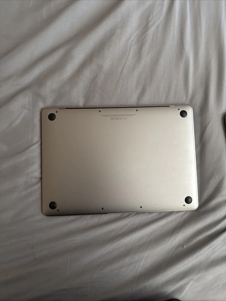 Apple MacBook Space Gray Model A1534 14.5v Not Currently Working - Image 2 of 3
