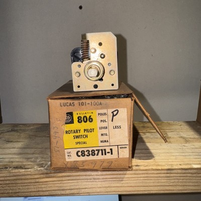 Allen Bradley rotary pilot switch C838711-1 New