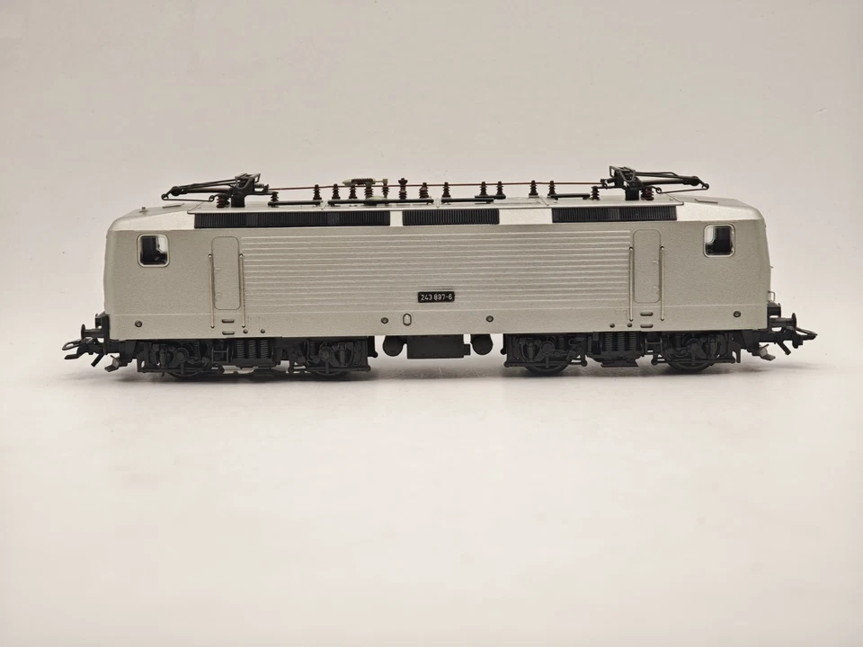 Märklin 3444 H0 Locomotiva Elettrica BR 243 897-6 Edizione Argento  – Con Box  - Immagine 3 di 4
