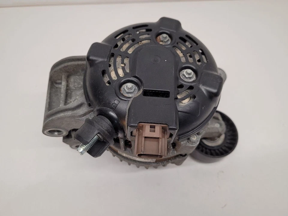 Alternador Ford Fusion 2013 2014 2015 2016 2017 2018 2020 con asientos térmicos  Foto 3 de 4