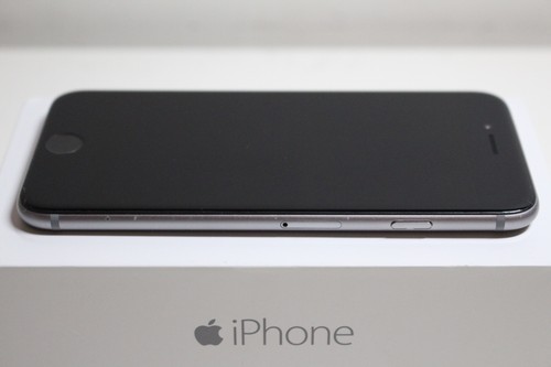 Apple iPhone 6 16GB A1586 Grigio Siderale Sbloccato + EarPods + Cover, Pellicola - Imagen 7 de 18
